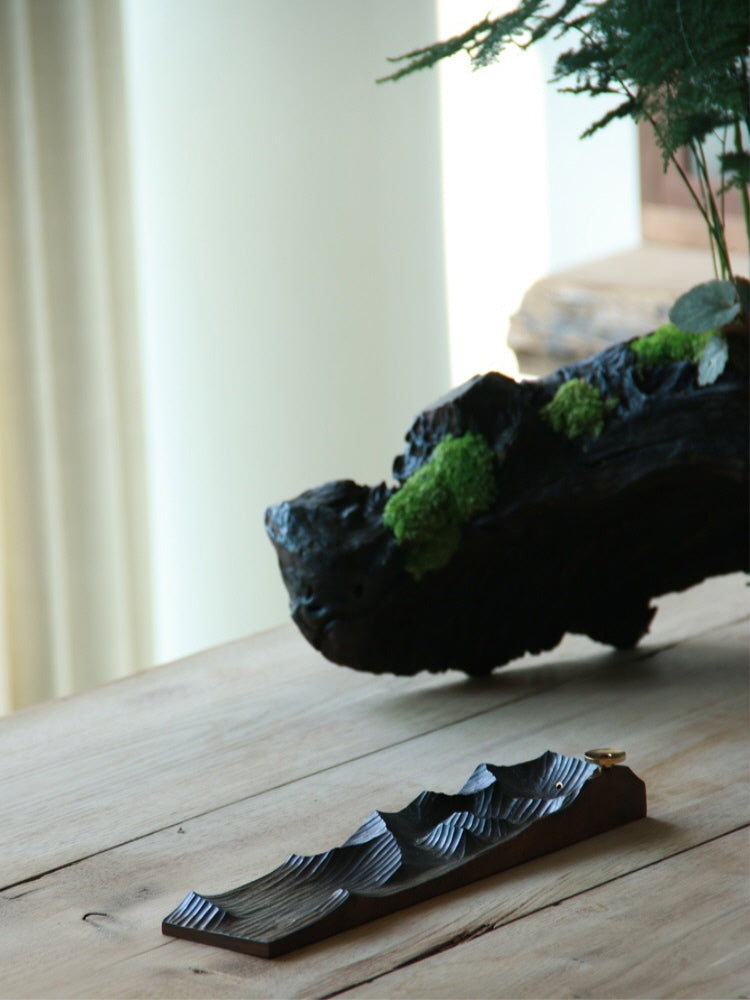 FlowingFragrance Incense Holder [Japanese Lacquer]