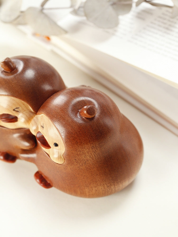 Creative Cute Ebony Ornaments