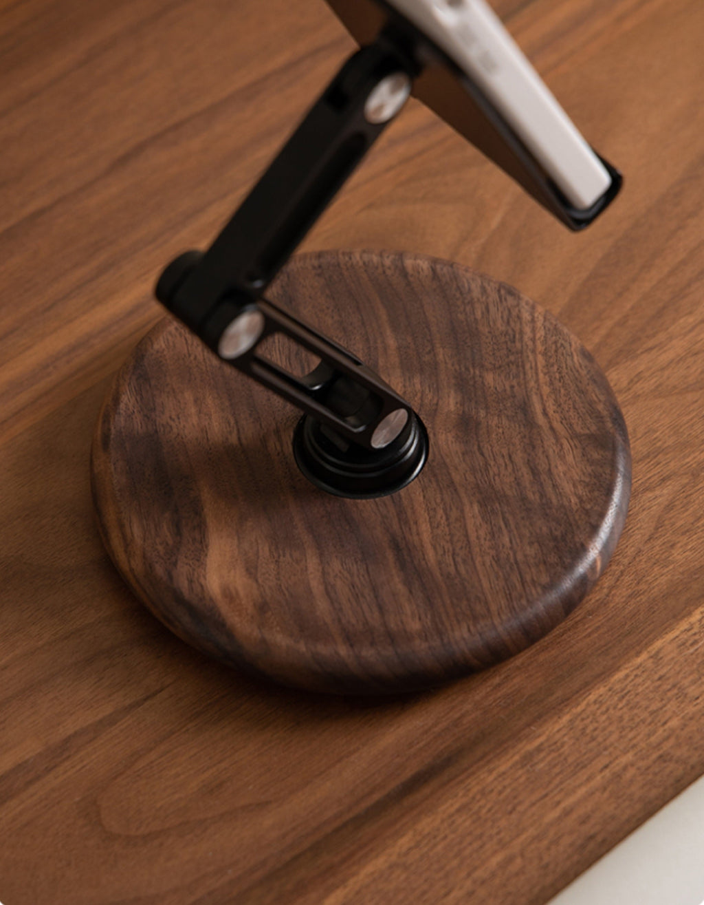 TimberFlex Height-Adjustable Phone Holder