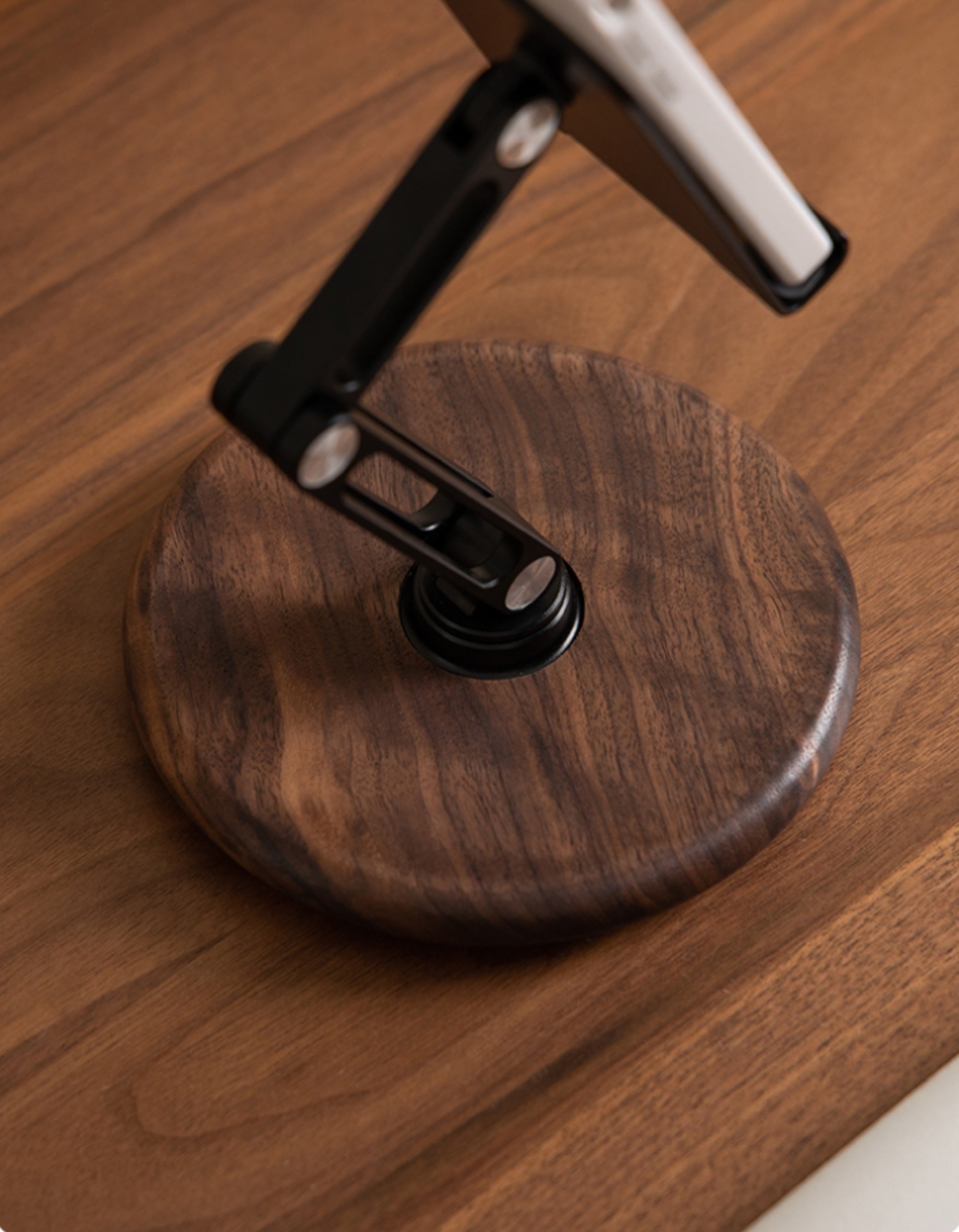 TimberFlex Height-Adjustable Phone Holder